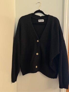 No Boundaries Black Oversized Button-Front V-Neck Cardigan